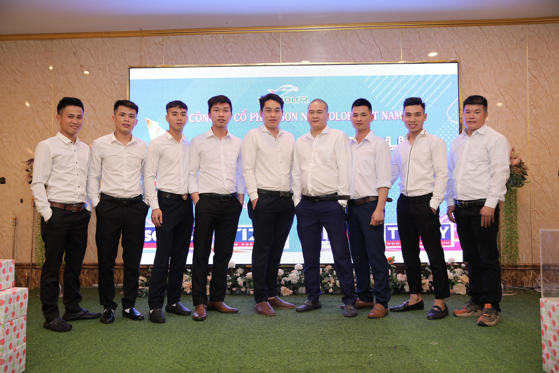 Hình ảnh hoạt động