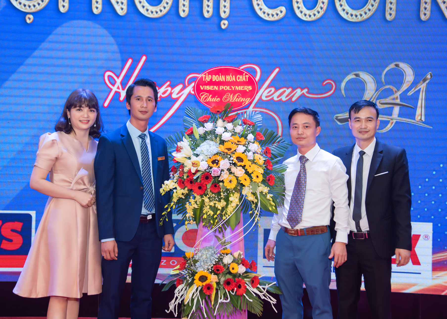 Hình ảnh hoạt động